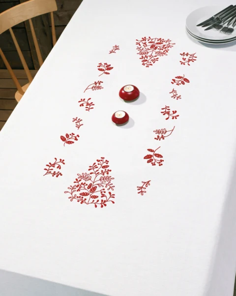 Broderikit Røde grene 140 x 250 cm