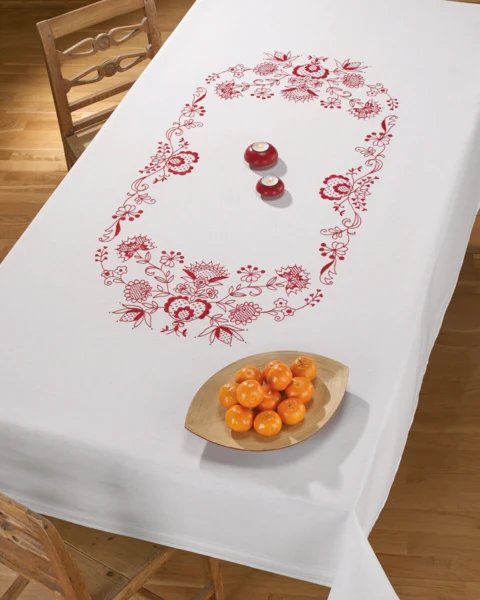 Broderikit Almue i rødt 150 x 220 cm