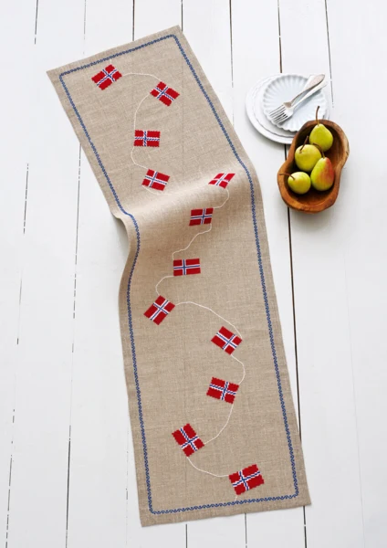Broderikit Norsk flag 33 x 116 cm