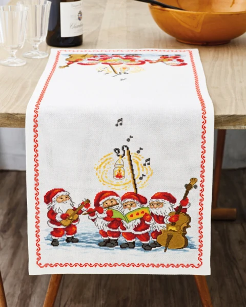 Broderikit Nisse orkestret 34 x 86 cm