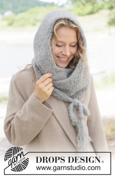 261-7 Soft Shelter Hood by DROPS Design