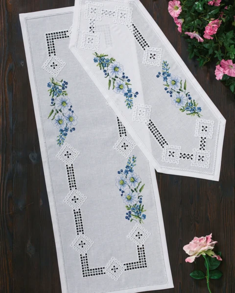 Broderikit Hardanger med blomster 38 x 101 cm