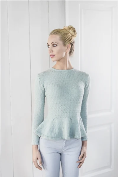 Opskrift fra DU STORE ALPAKKA fra hæftet Maskerader MR33 - Design 3306 - Genser