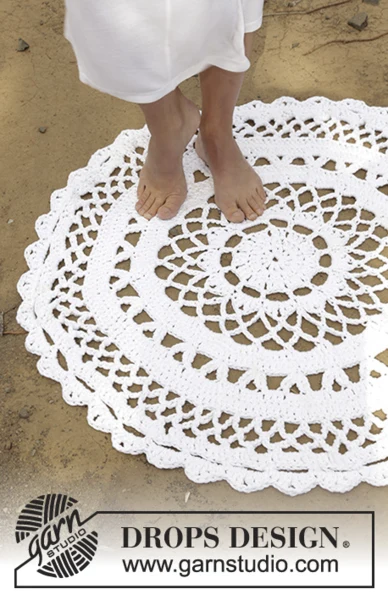 Summer Welcome by DROPS Design