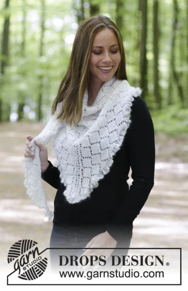 179-32 Chill and Frills by DROPS Design