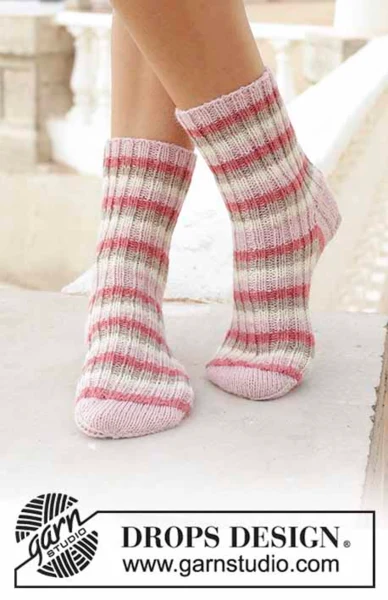 189-38 Merry Waves by DROPS Design