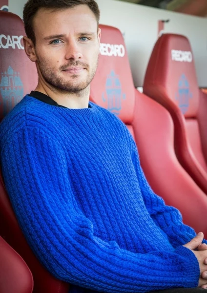 H1728 Herresweater med smalle snoninger