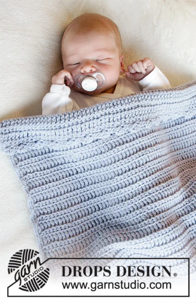 33-37 First Year by DROPS Design