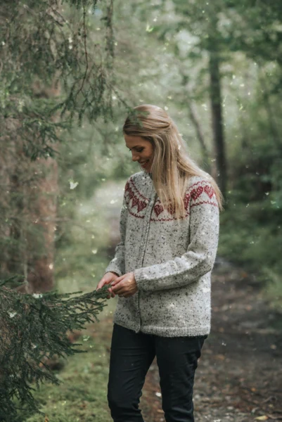 DSA73-12 HJERTEJAKKE VOKSEN NATUR