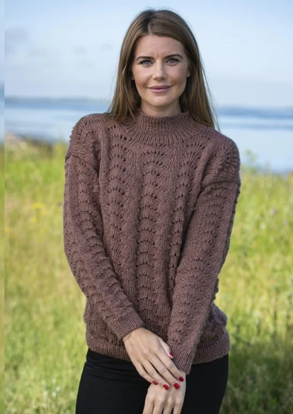 1761 Damesweater med Hulmønster