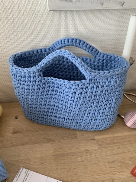 Stor Taske med hank i stof garn