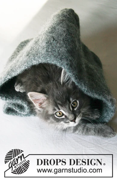 0-1505 Kitty Hideout by DROPS Design