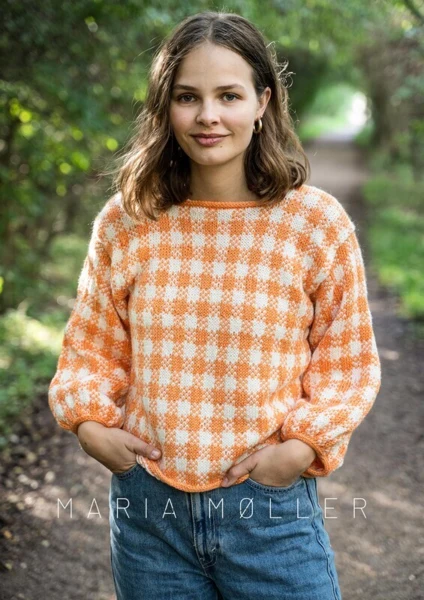 MM07 Gingham Sweater
