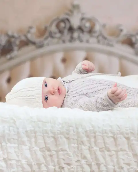 DG 293-02 MALIN HENTESETT