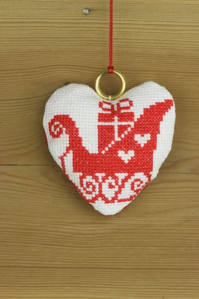 Broderikit Rød kane 8 x 8 cm