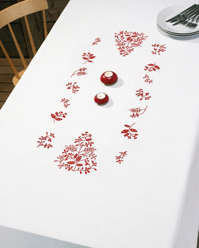 Broderikit Røde grene 140 x 250 cm