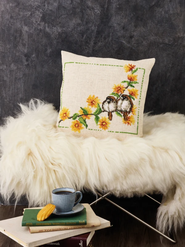 Broderikit Ranunkel & Gråspurve 40 x 40 cm