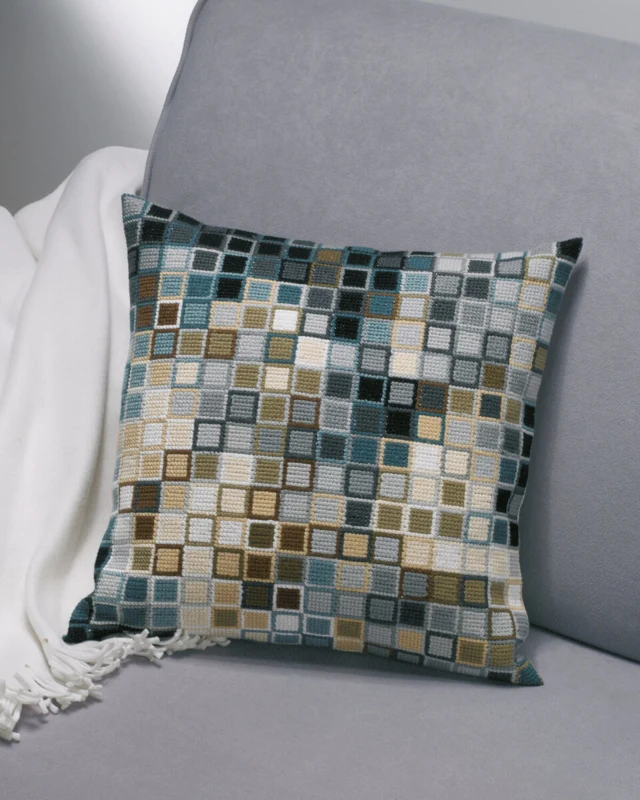 Broderikit Pixel roser 38 x 38 cm