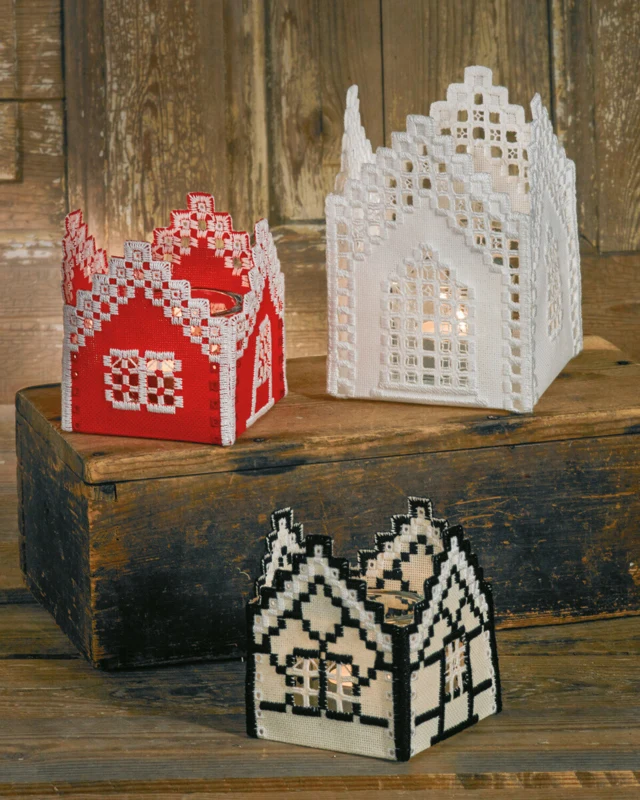 Broderikit Hardanger hus 8,5 x 8,5 x 10 cm
