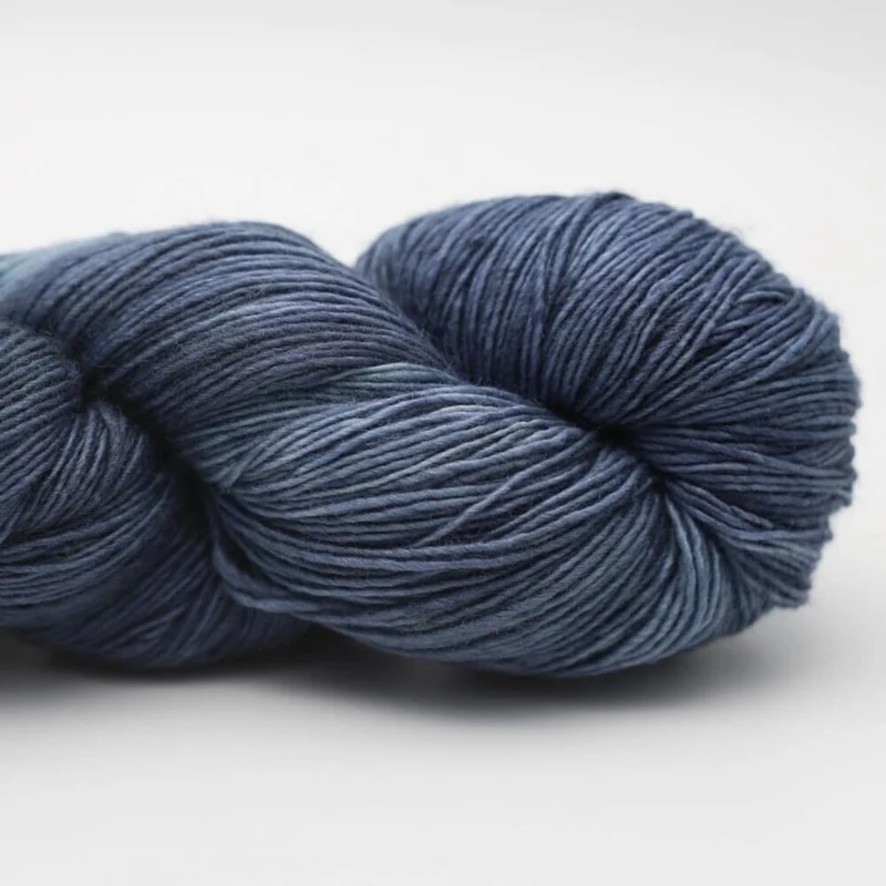 Manos del Uruguay Fino SF402 Inkwell