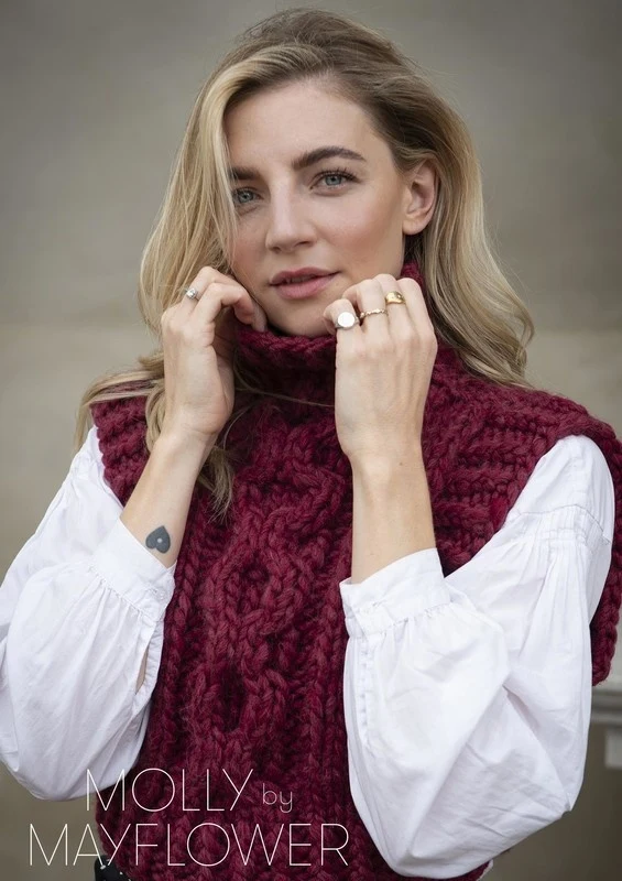 Alva Vesten - Molly by Mayflower