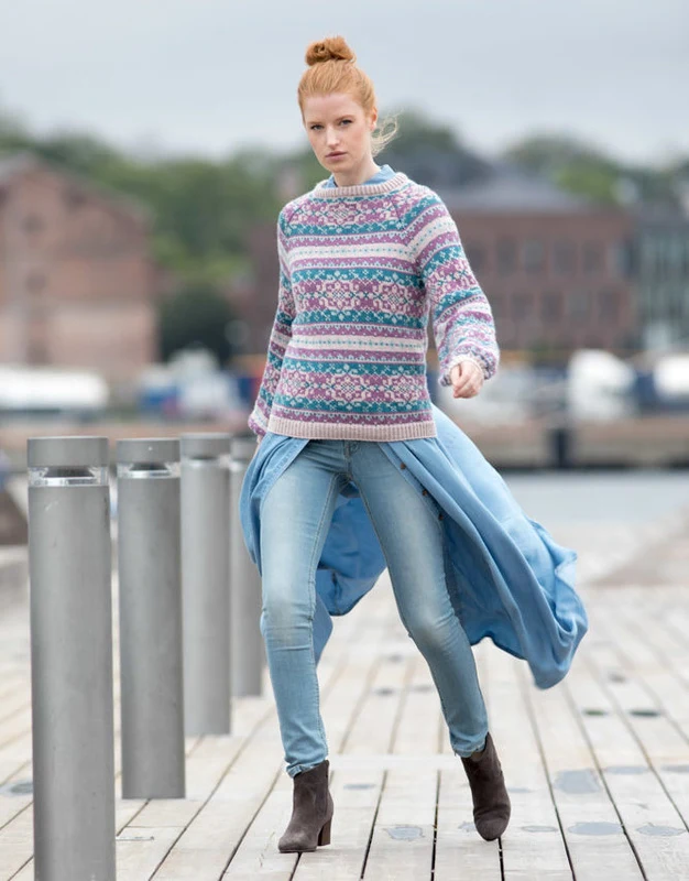 DSA70-08 Amalie Genser Blekrosa