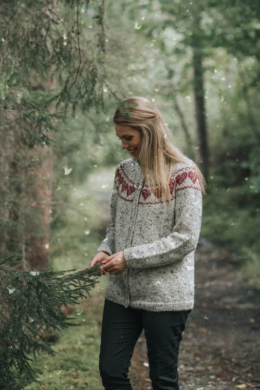 DSA73-12 HJERTEJAKKE VOKSEN NATUR