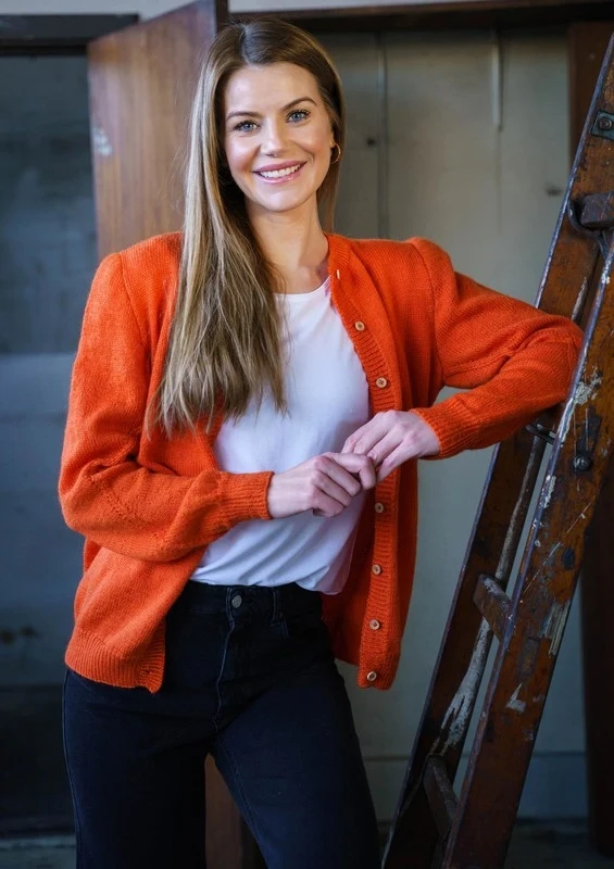 1796 Cardigan med hulrækker på ærmerne