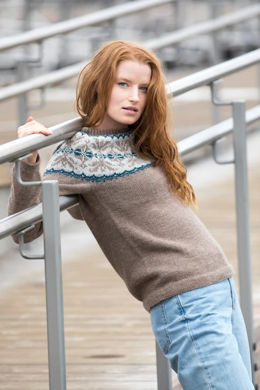 DSA70-02 Maria Genser Lys Brun