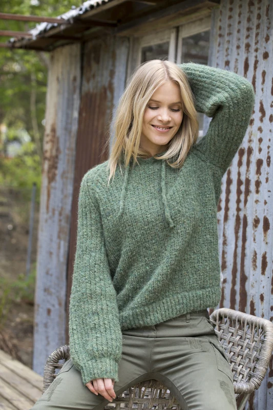 DSA80-02 Carin Hettegenser Grønn