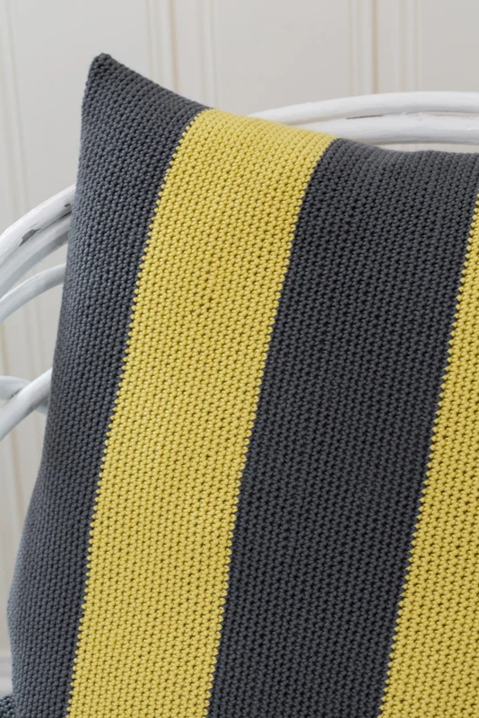 DG335-14 Lounge Heklepute