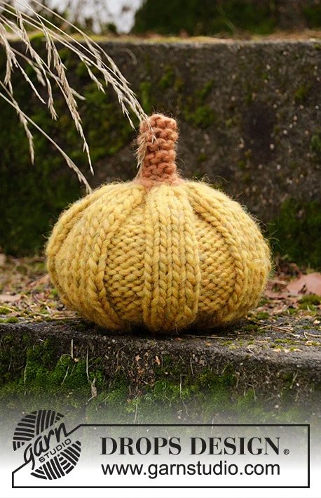 0-1501 Cinderella's Pumpkins by DROPS Design