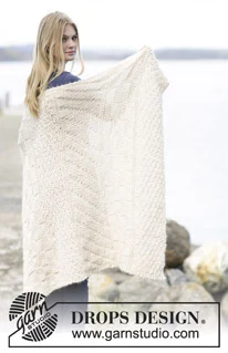 DROPS 163-10 
Strikket i Cloud