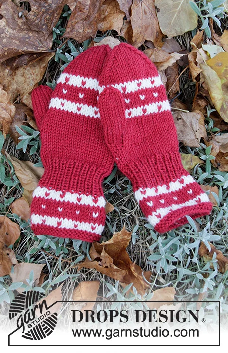 34-36 Candy Cane Lane Mittens by DROPS Design