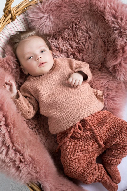 DG422-03 Smårolling Babysett