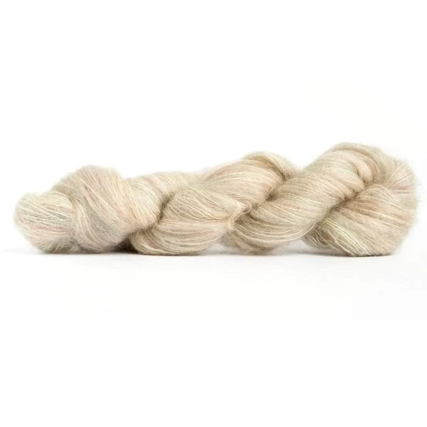 Manos Del Uruguay Cabrito R6966 Tiza