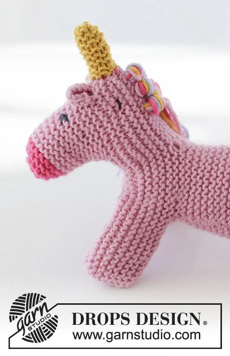 37-18 Rainbow the Unicorn by DROPS Design