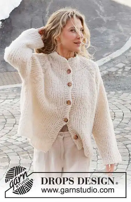 227-21 Snow Patches by DROPS Design