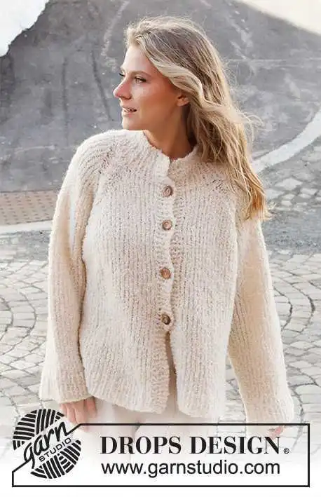 227-21 Snow Patches by DROPS Design