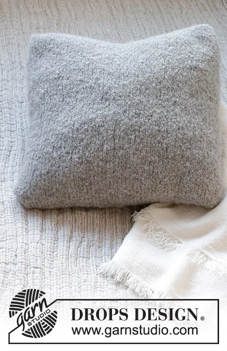 228-63 Cozy Boucle Pillow by DROPS Design