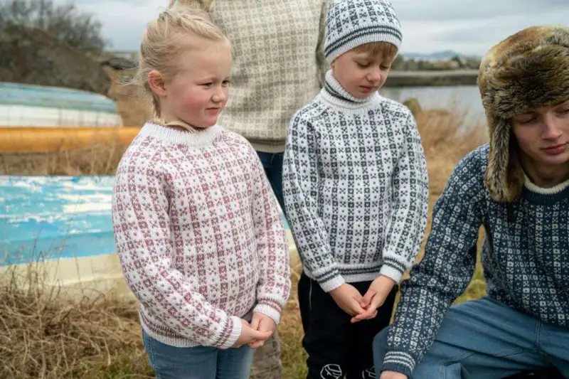 DG 449-04 ISLENDER GENSER