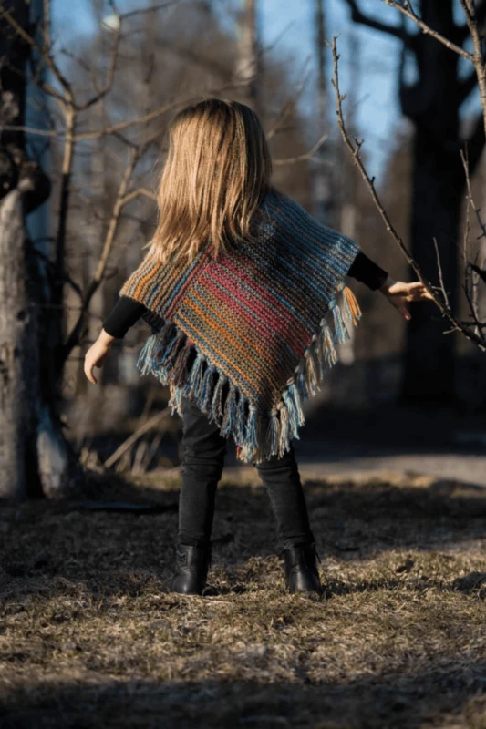 92378 Enkel rätstickad barnponcho i Cookie