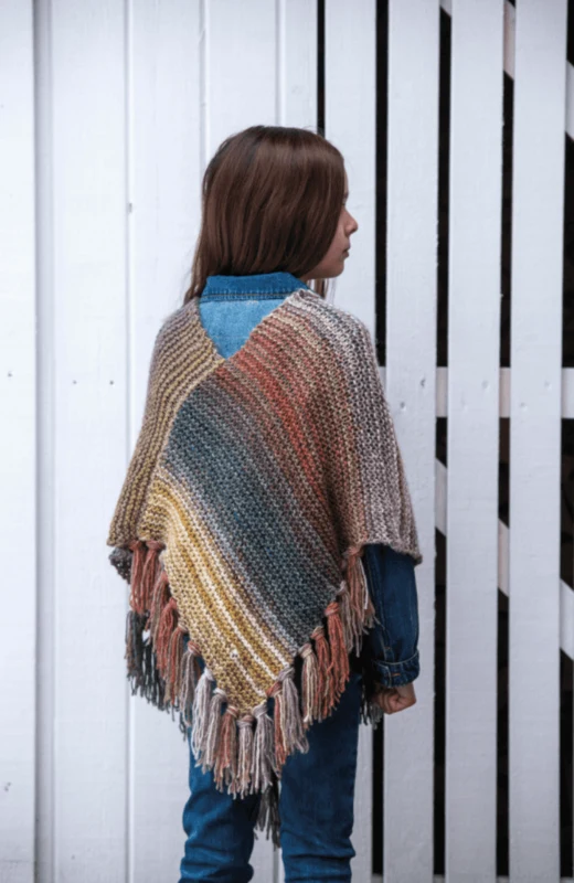 92378 Enkel rätstickad barnponcho i Cookie