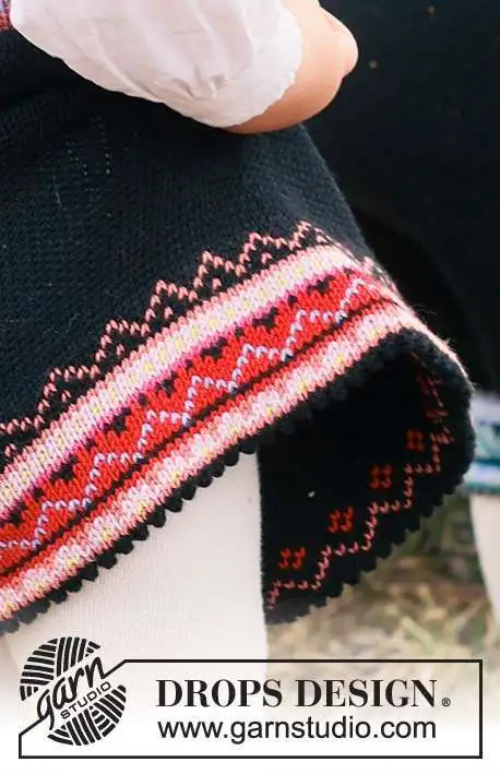 44-1 Hipp Hipp Hurra Dress by DROPS Design