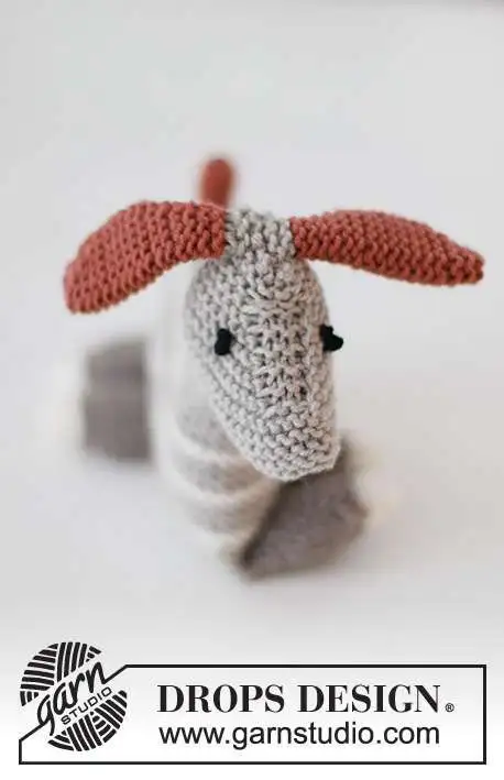 43-23 Toby the Dog by DROPS Design