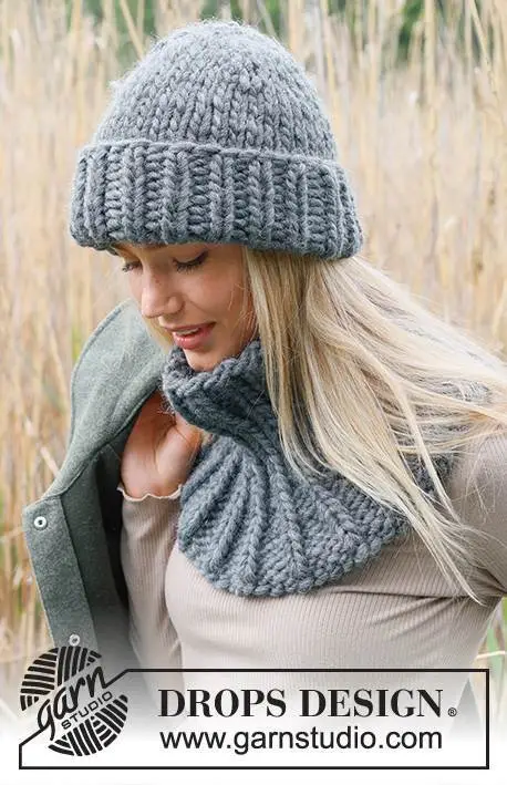 234-34 Polar Night Hat by DROPS Design