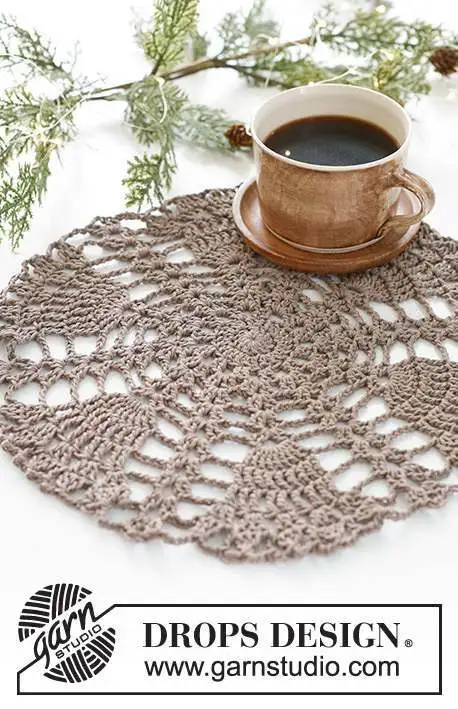 0-1580 Winter Branches Doily by DROPS Design