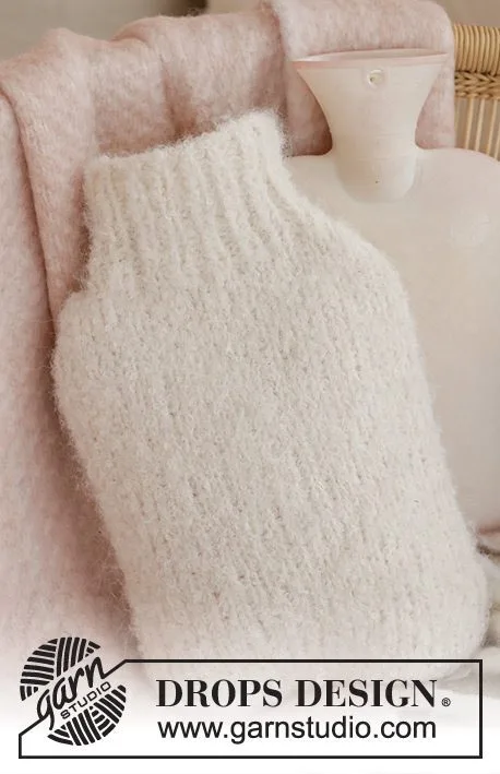 0-1591 'Tis the Season to be Cosy by DROPS Design