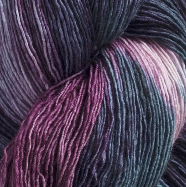 Manos del Uruguay Marina N7165 Shantung