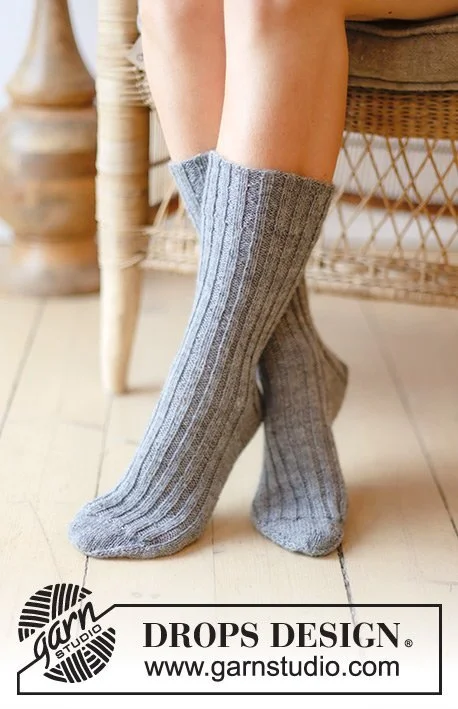 238-31 Latitude Lineup by DROPS Design